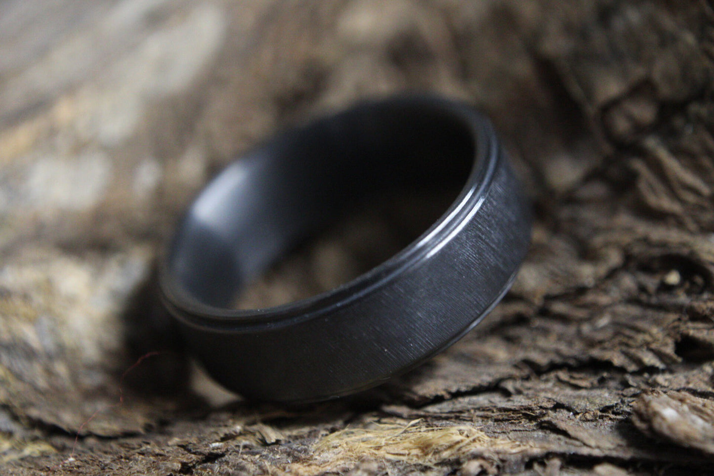 Black Zirconium Ridged and Brushed Band