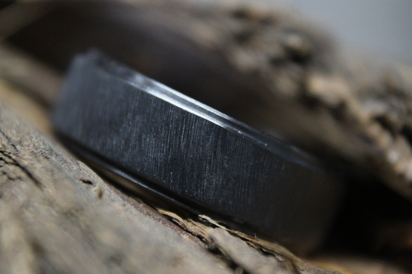 Black Zirconium Ridged and Brushed Band