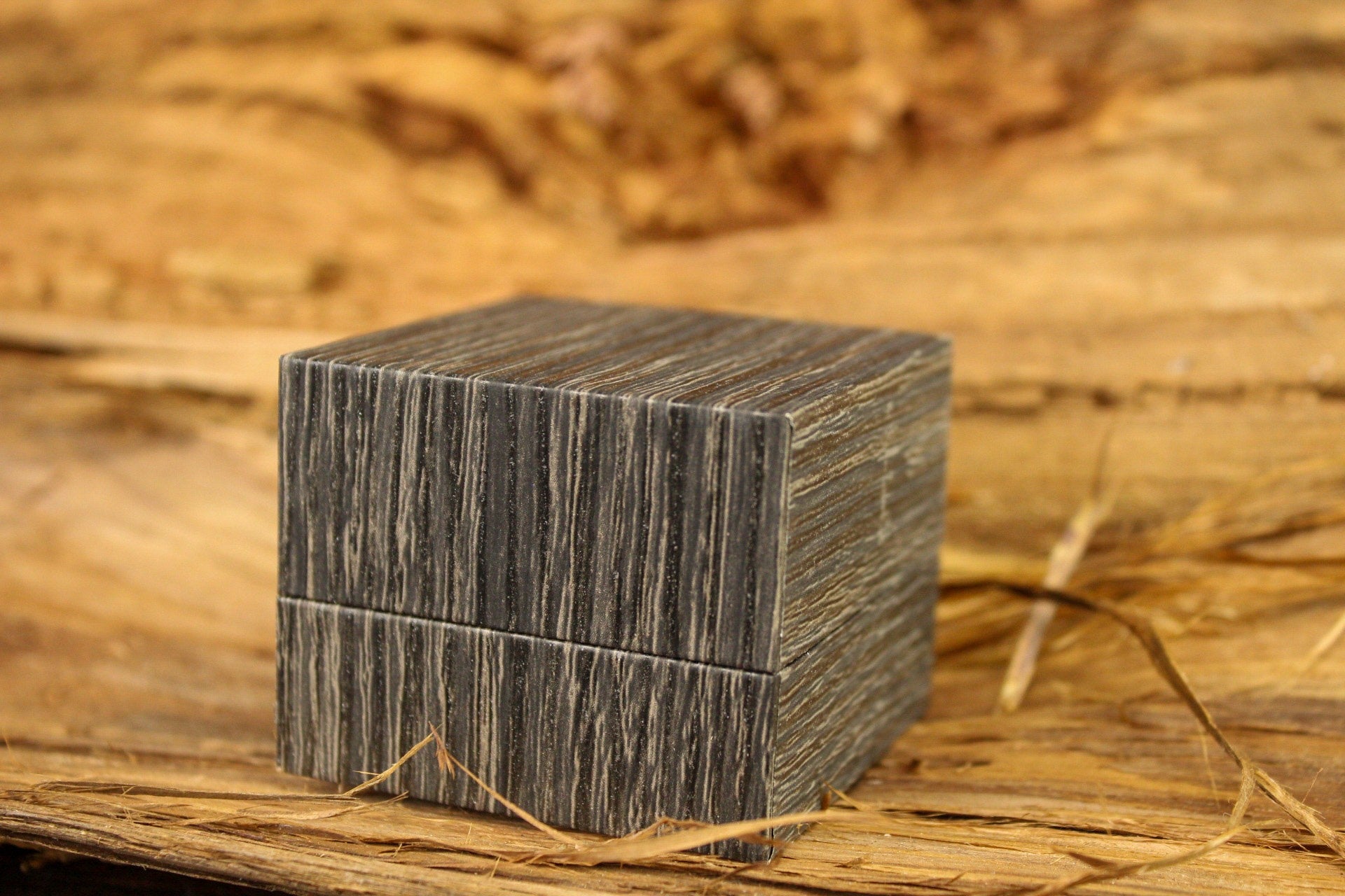 Wood Grain Ring Box